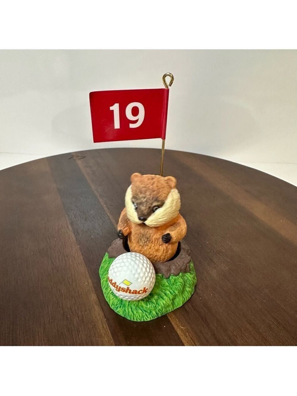Caddyshack Gopher Golf Figurine Hallmark 2009 Hole 19 Flag